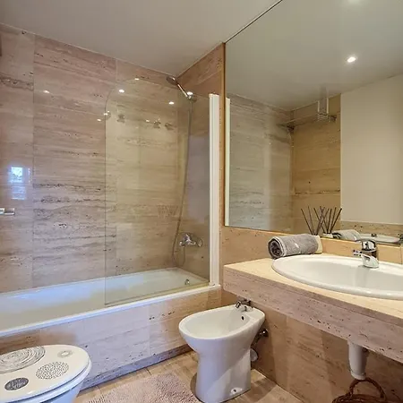 Apartmán Fantastic 3 Bedroom Apartment, 300m To The Sea *