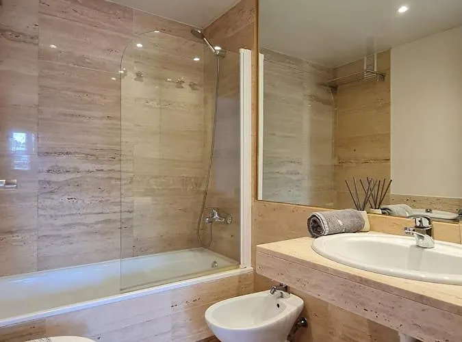 Appartamento Fantastic 3 Bedroom Apartment, 300m To The Sea *