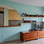 Fantastic 3 Bedroom Apartment, 300m To The Sea