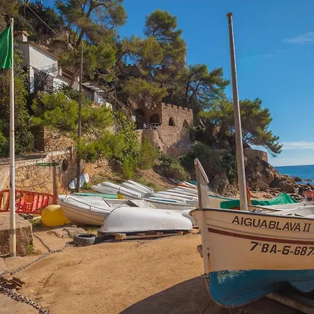 Fantastic 3 Bedroom Apartment, 300m To The Sea Lejlighed Lloret de Mar