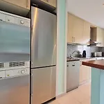 아파트 Fantastic 3 Bedroom Apartment, 300m To The Sea