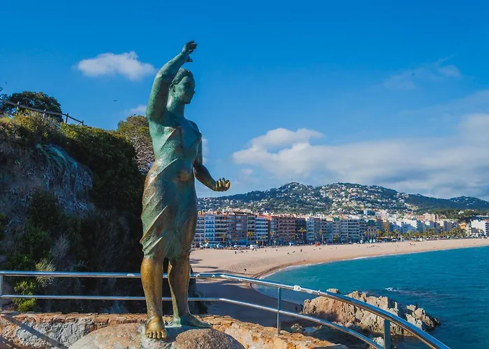 Fantastic 3 Bedroom Apartment, 300m To The Sea * Lloret de Mar