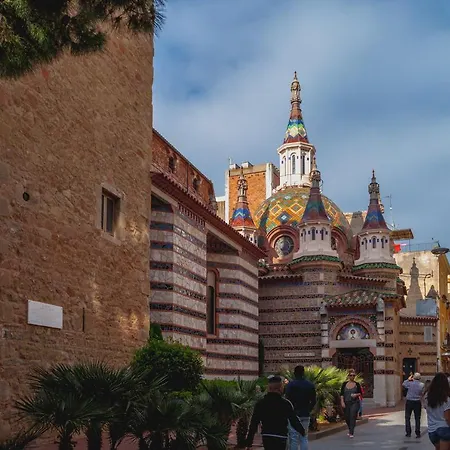 Apartment Fantastic 3 Bedroom Apartment, 300m To The Sea