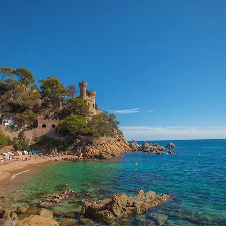 Fantastic 3 Bedroom Apartment, 300m To The Sea * リョレート・デ・マル